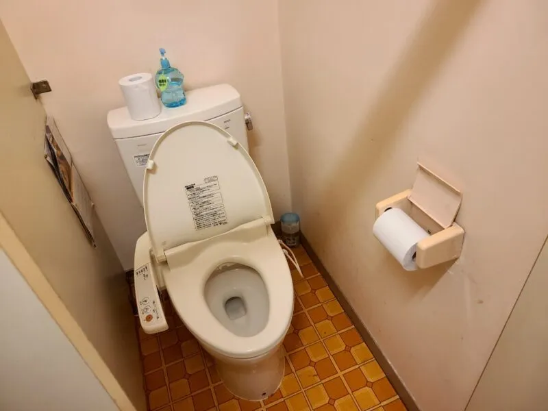 洋式トイレはウォシュレット付き
